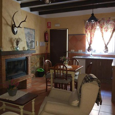 Casa Rural Sierra De Coripe ภายนอก รูปภาพ