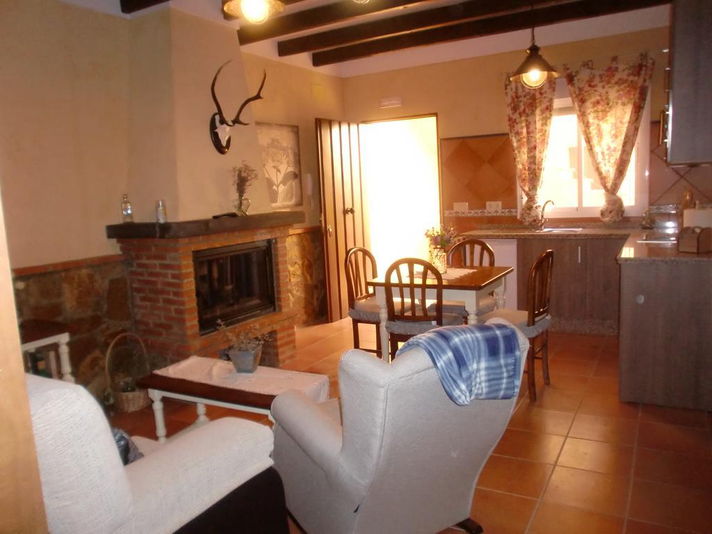 Casa Rural Sierra De Coripe ภายนอก รูปภาพ