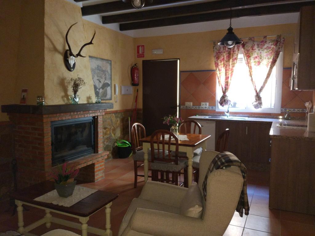 Casa Rural Sierra De Coripe ภายนอก รูปภาพ